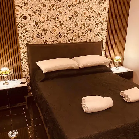 Azure Gold * Senglea