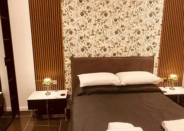 Azure Gold Apartment