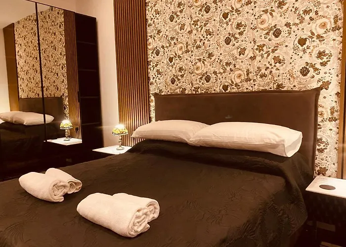 Azure Gold Apartment *