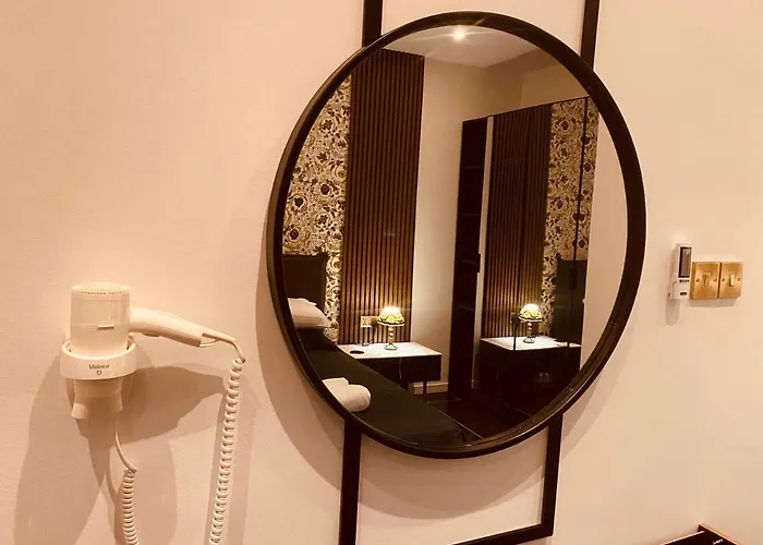 Azure Gold * Senglea