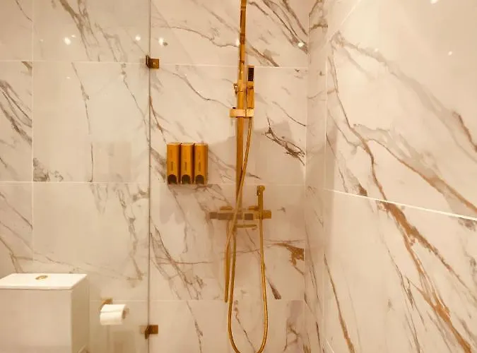 Azure Gold * Senglea