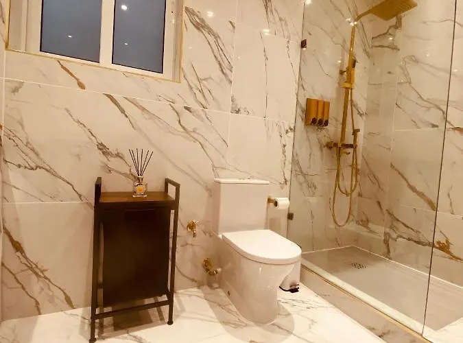 Azure Gold Apartment Senglea