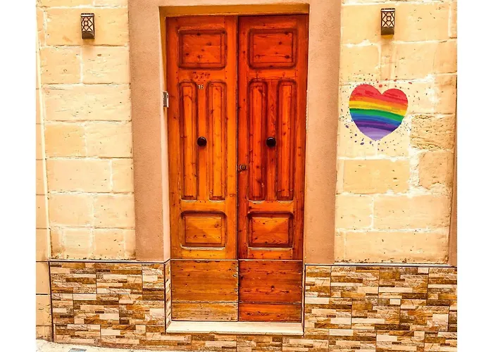 Azure Gold Apartment *