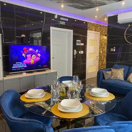 شقة Azure Gold سنجليا