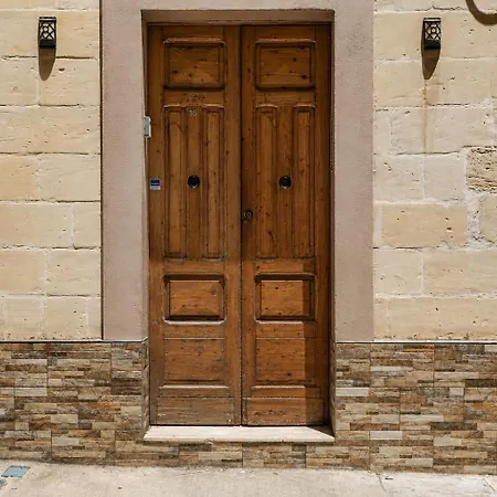 Azure Gold Senglea